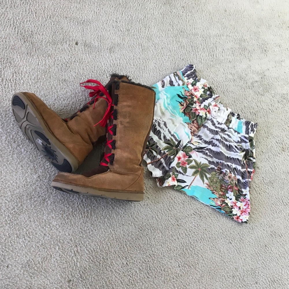SHELL SHACK/TROPICAL PRINT SURF SHORTS